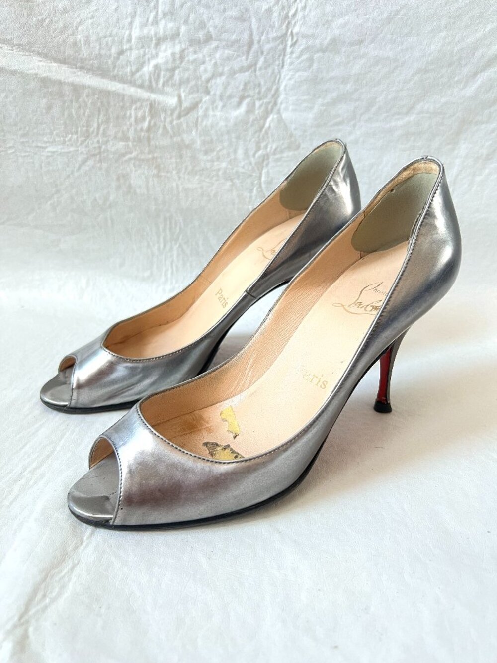 Christian Louboutin high heels 37 7 US silver leather Yoyo 85 peep toe pump